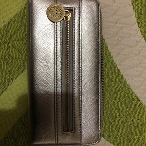Anne Klein silver wallet!❤️